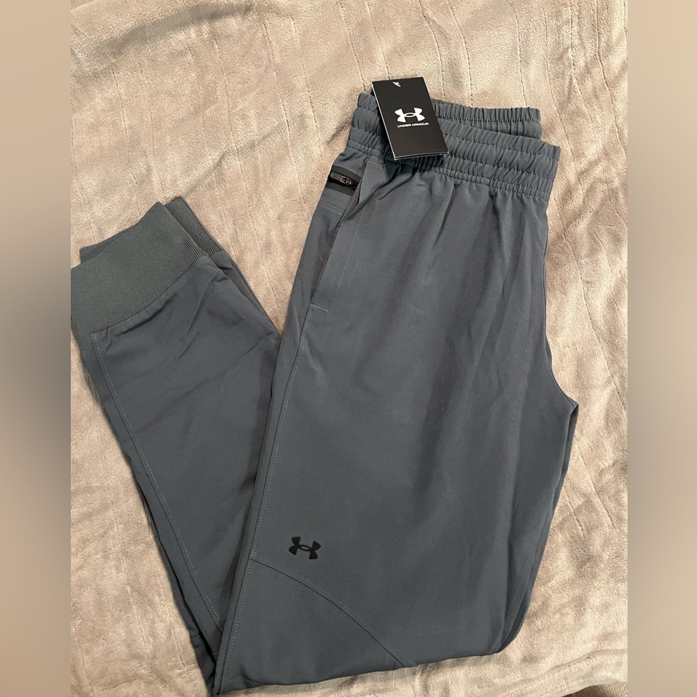 Under Armour Womens Joggers size Small